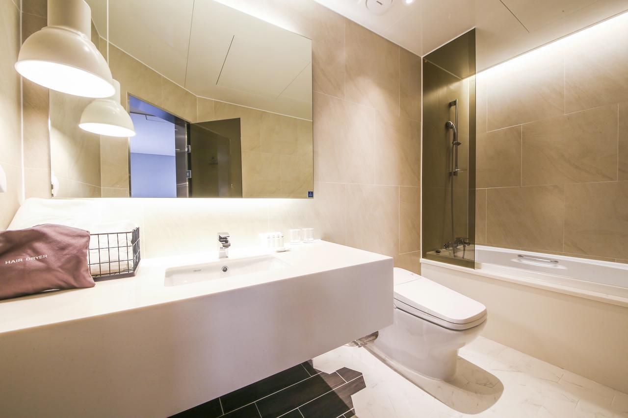 Hotel Londoner Hwamyeong Пусан Экстерьер фото