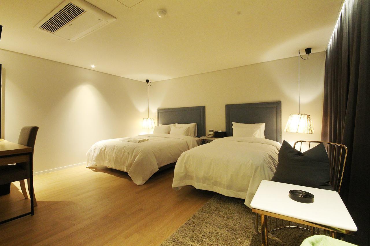 Hotel Londoner Hwamyeong Пусан Экстерьер фото