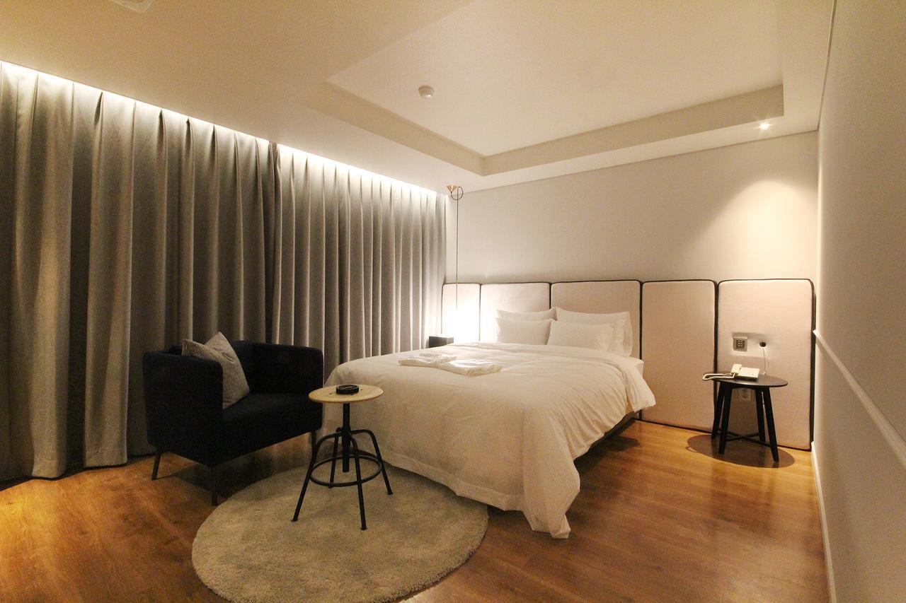 Hotel Londoner Hwamyeong Пусан Экстерьер фото