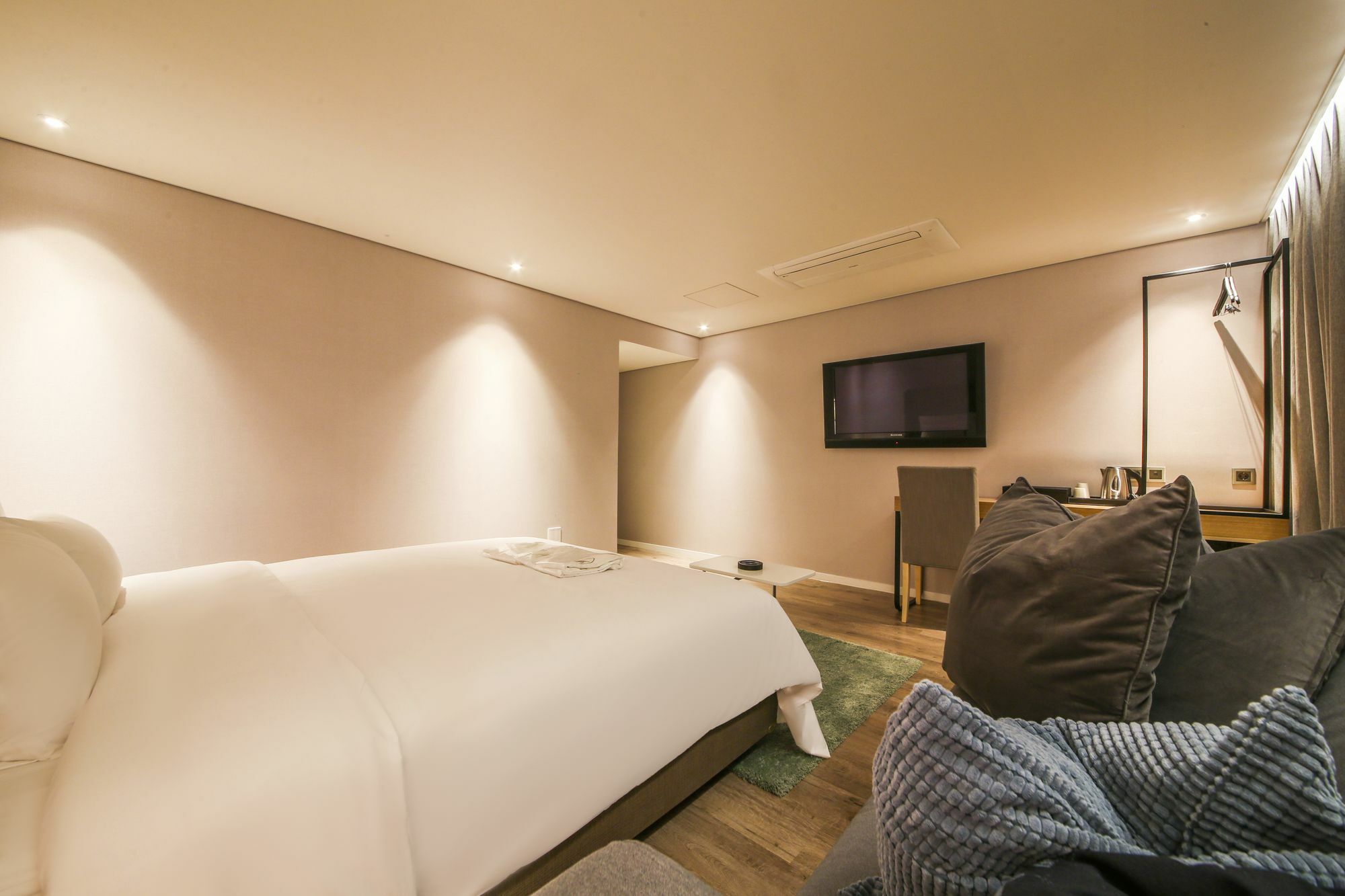 Hotel Londoner Hwamyeong Пусан Экстерьер фото