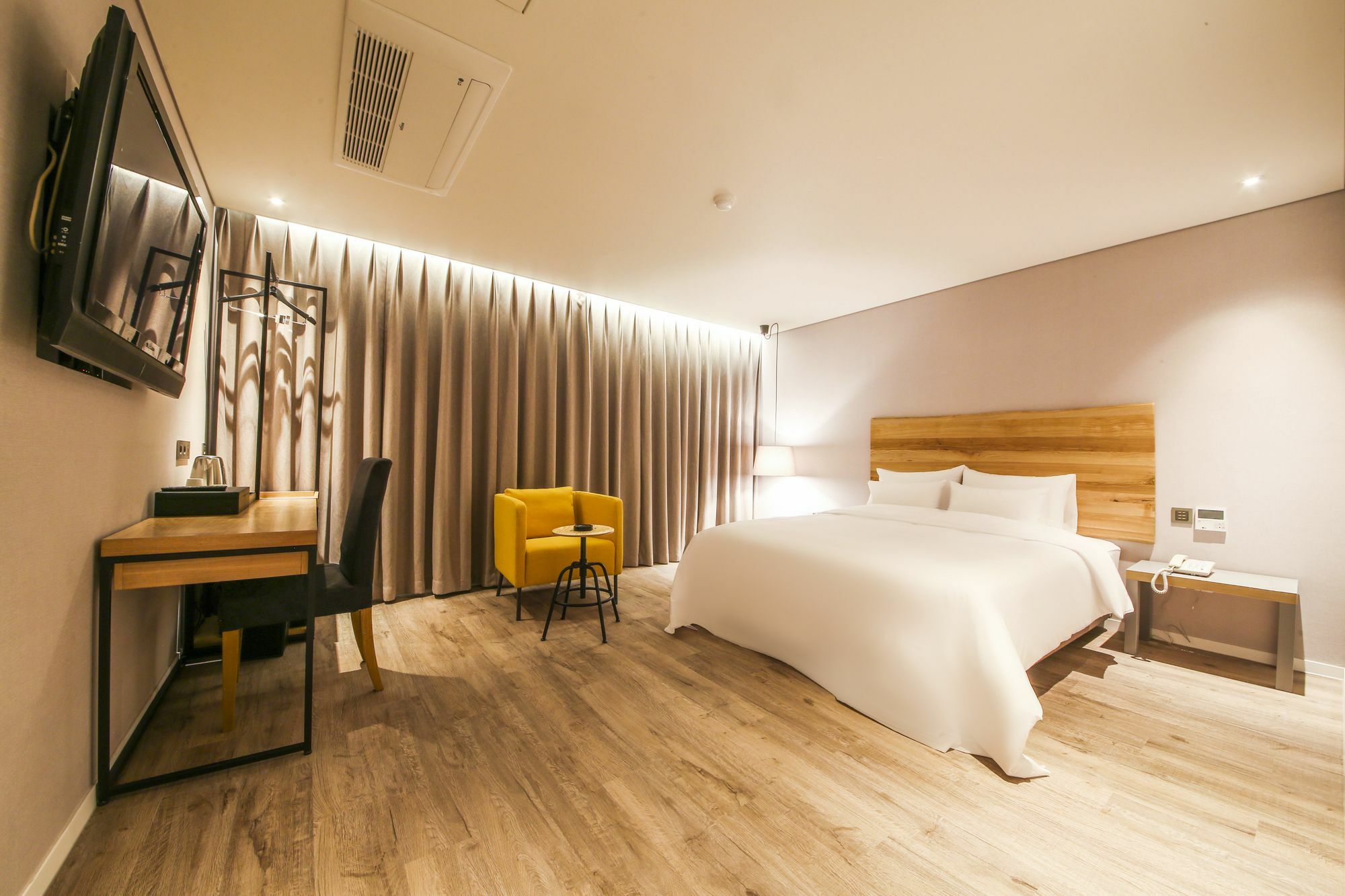 Hotel Londoner Hwamyeong Пусан Экстерьер фото